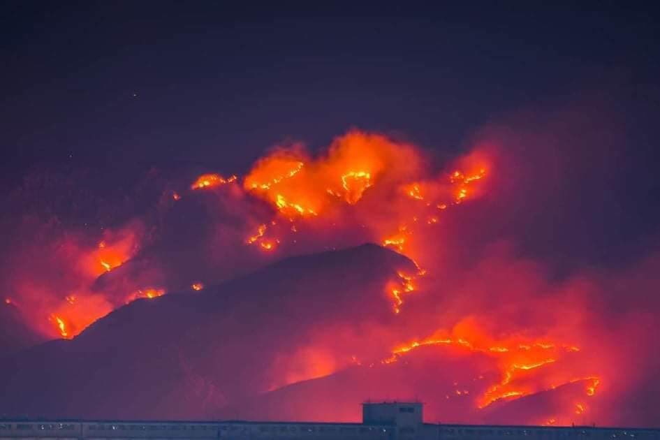 بالصور.. حرائق تلتهم مرتفعات جبال قره جوخ الزراعية في قضاء مخمور