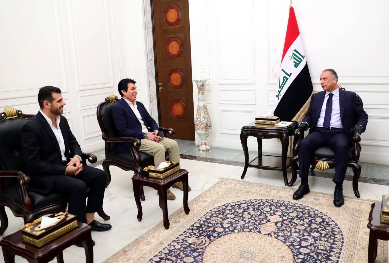 الكاظمي يؤكد أهمية الفن والفنانين في التعبير عن واقع المجتمع