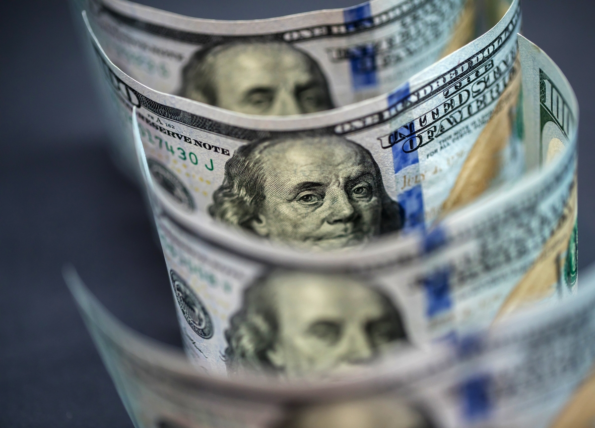 اسعار صرف الدولار امام الدينار العراقي في الاسواق المحلية