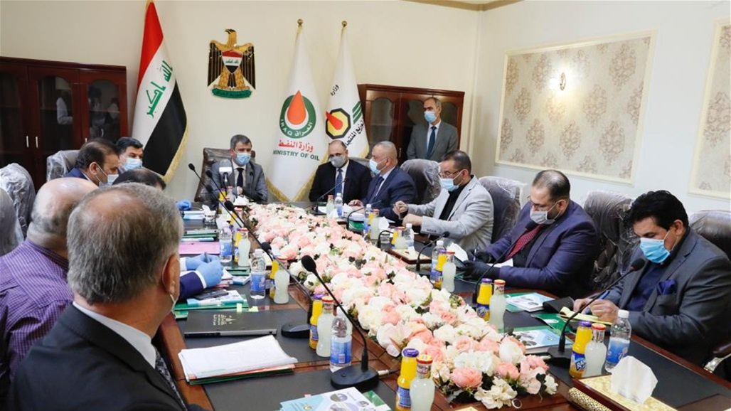 وزير النفط: الوزارة وفرت المنتجات النفطية بإنسيابية عالية رغم التحديات وحظر التجوال