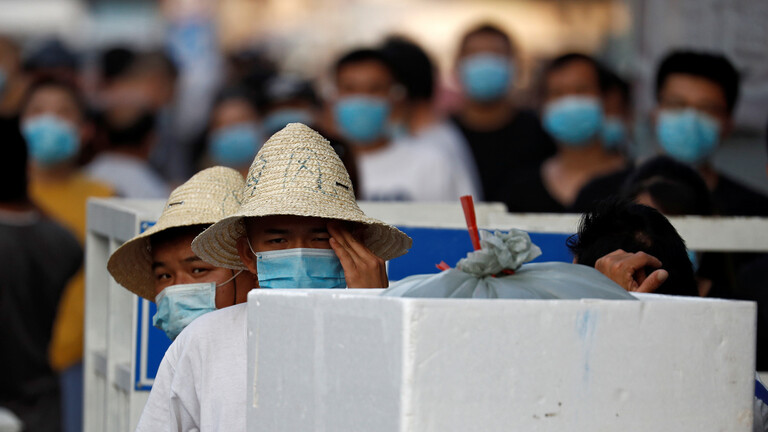 مدينة صينية تواجه خطر "بؤرة" الوباء الجديدة المكتشفة في بكين بإعلان الأحكام العرفية !