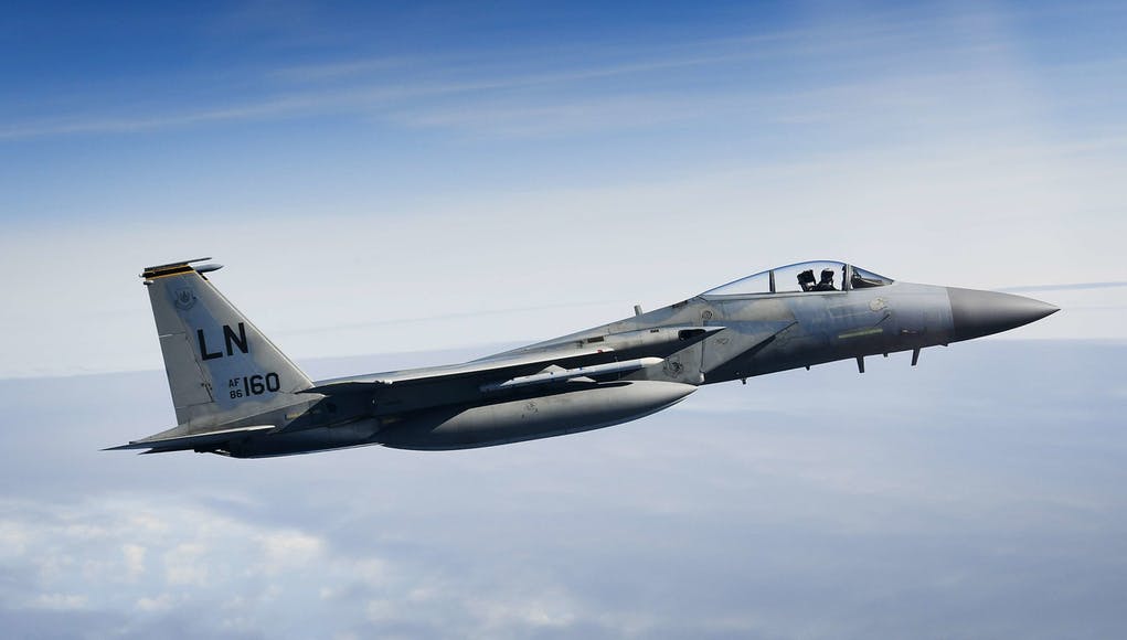 ‫تحطم طائرة أمريكية حربية من طراز "إف 15"على سواحل يوركشير البريطانية