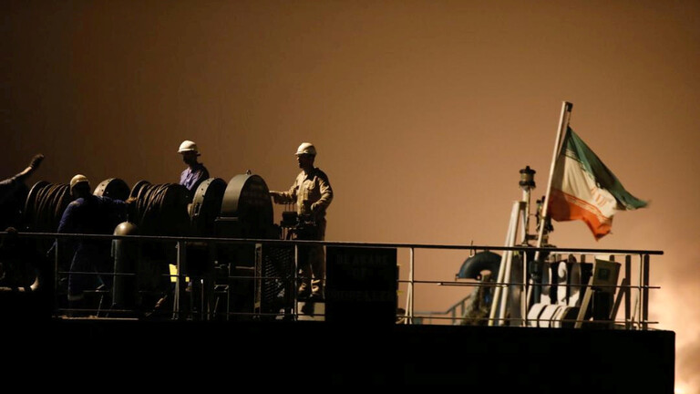 طهران ترسل سفينة محملة بالأغذية إلى فنزويلا