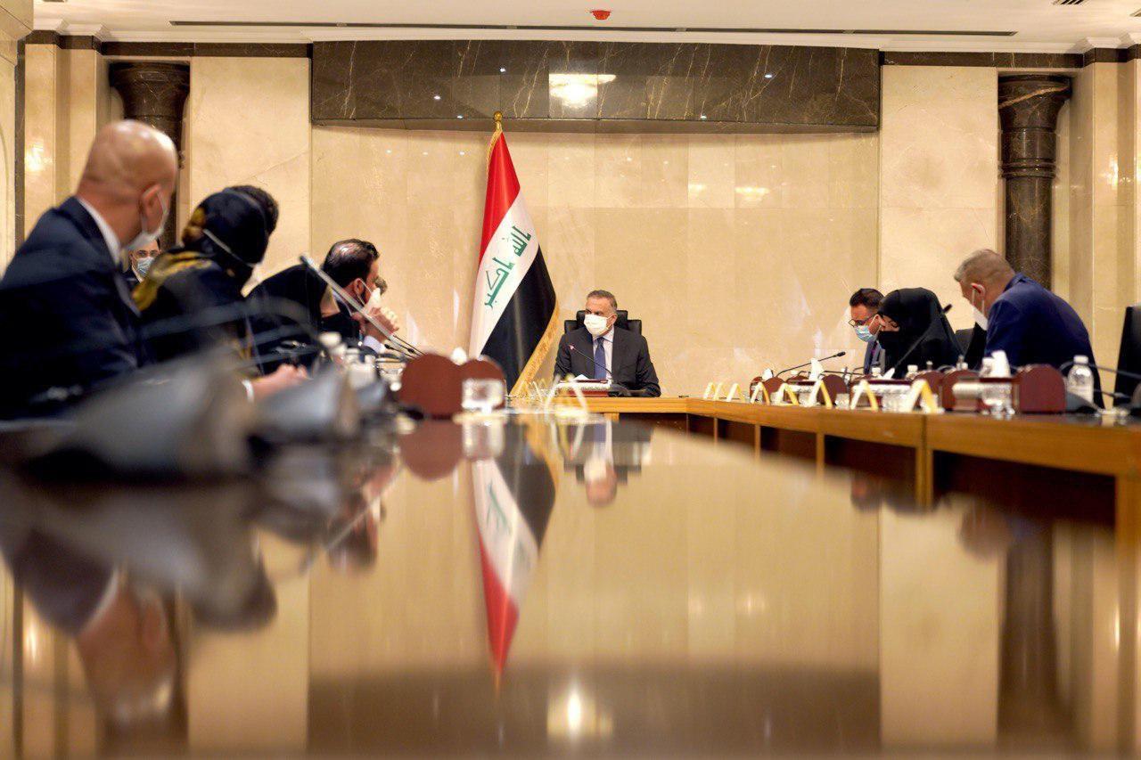 الكاظمي خلال اجتماعه بلجنة الصحة والبيئة النيابية: الازمة الاقتصادية فرضت تحدياً جديداً لمواجهة كورونا