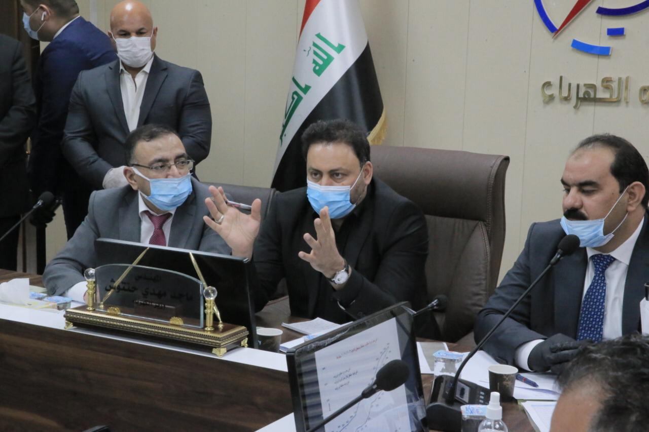 نائب رئيس البرلمان: المبالغ المصروفة على الكهرباء ضخمة جداً لا تتناسب ومعاناة المواطن