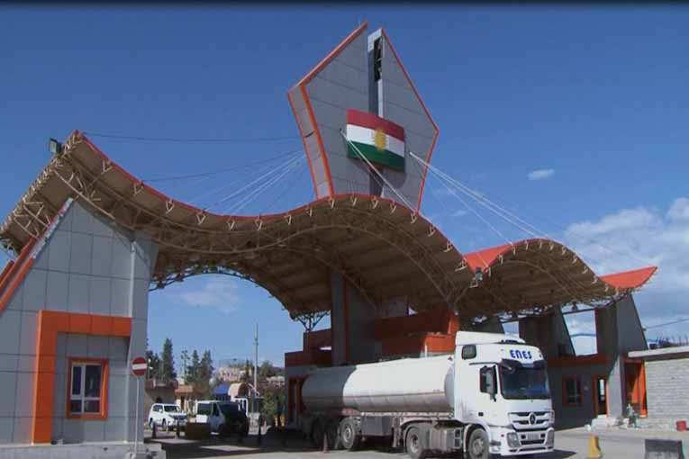 منع دخول 3700 طن من المواد والسلع عبر منفذ إبراهيم الخليل