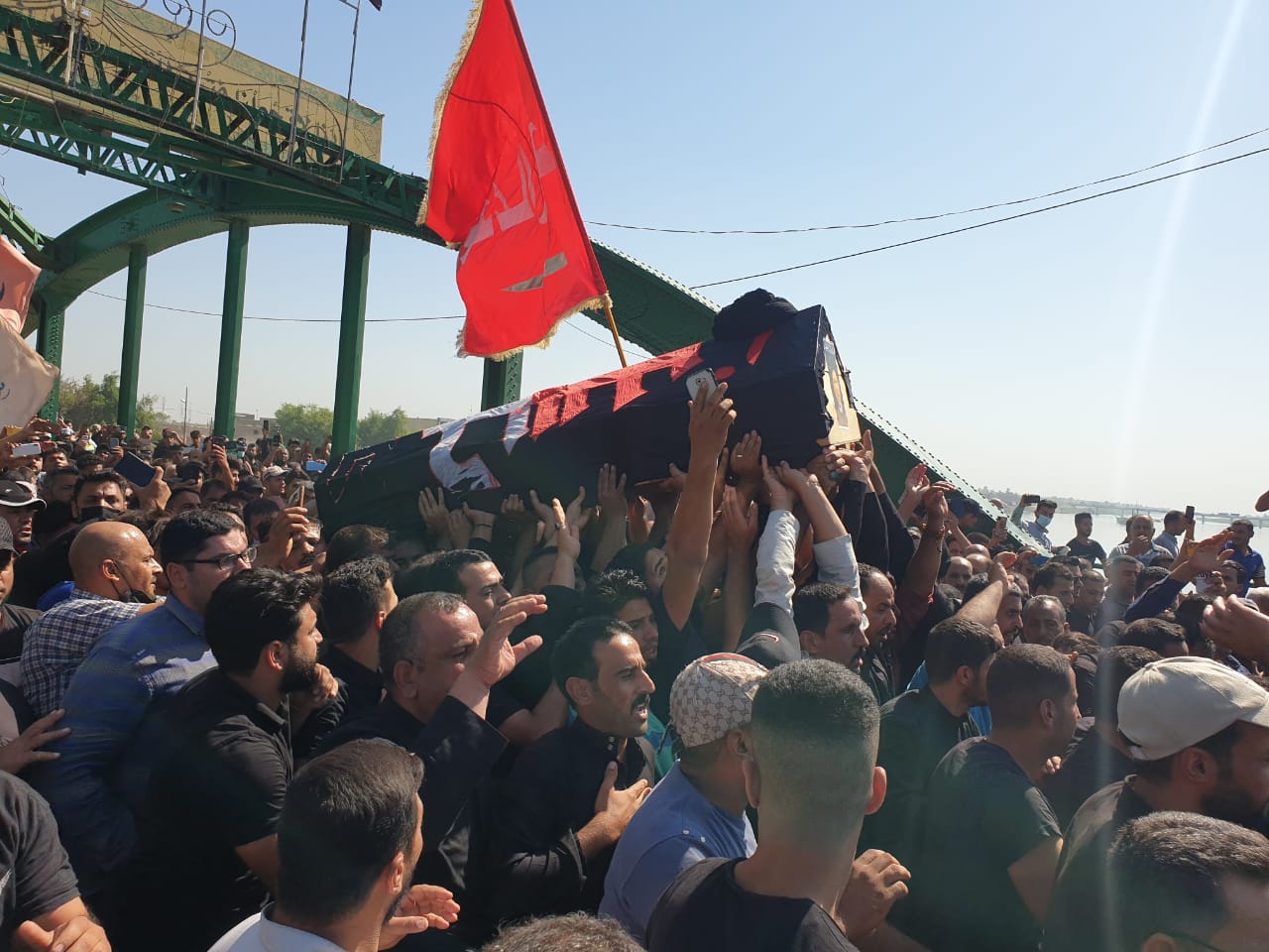 طويريج.. تشييع جثمان الخطيب الحسيني السيد جاسم الطويرجاوي (صور)