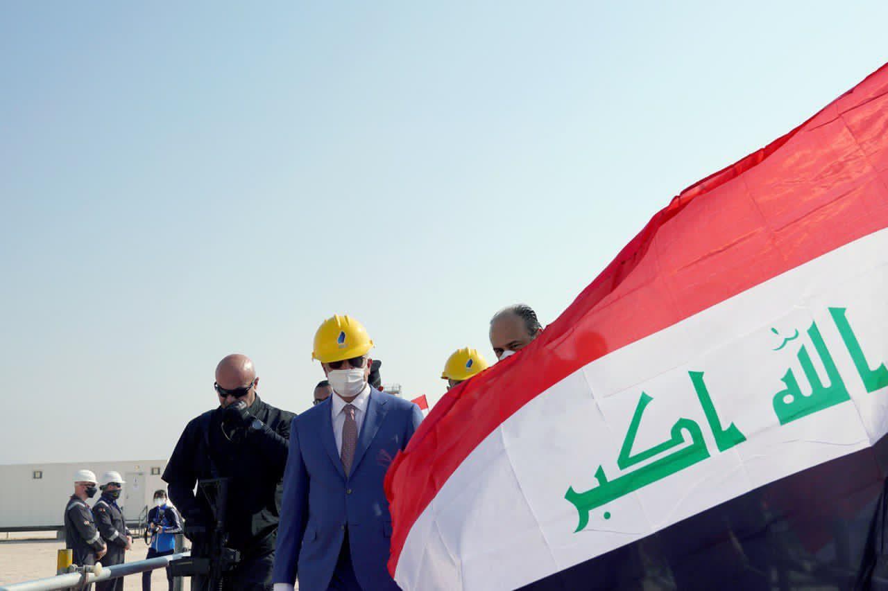 الكاظمي من البصرة: ما يمر به البلد يدفعنا لبناء اقتصاد لايعتمد كليا على النفط (صور)