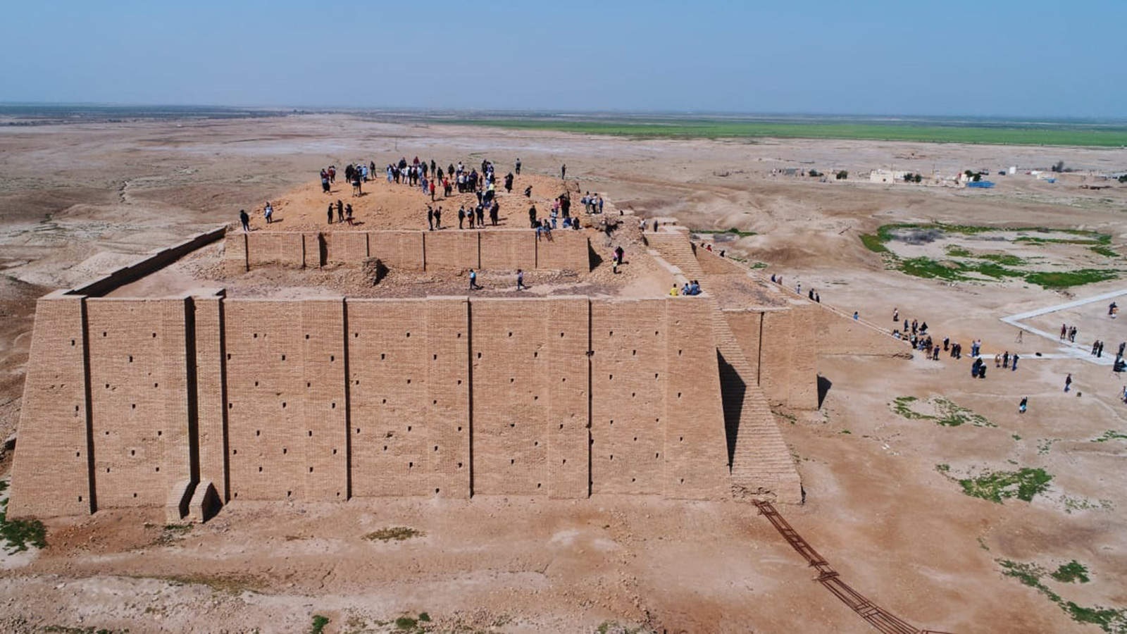 وفد من الفاتيكان يجري جولة في العراق.. بدأت من الناصرية وستنتهي بالنجف