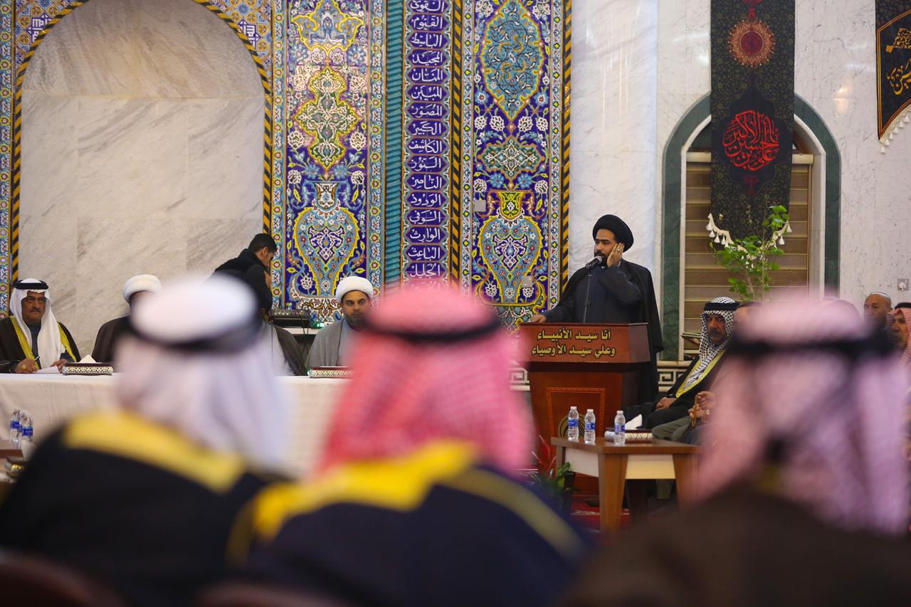 علماء دين وشيوخ عشائر من مختلف الطوائف يجتمعون تحت راية الأمام الحسين (ع)