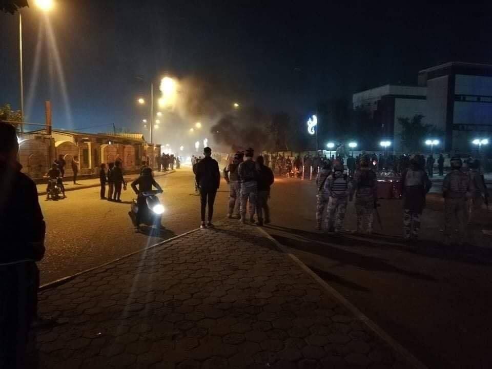 صحة ذي قار تعلن إصابة خمسة من منتسبين امنيين في احتجاجات اليوم