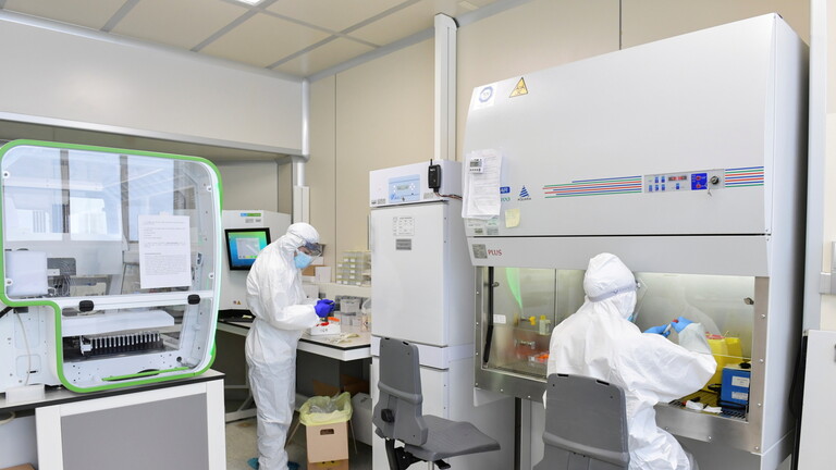 إيطاليا تسجل 8562 إصابة و420 وفاة جديدة بفيروس كورونا