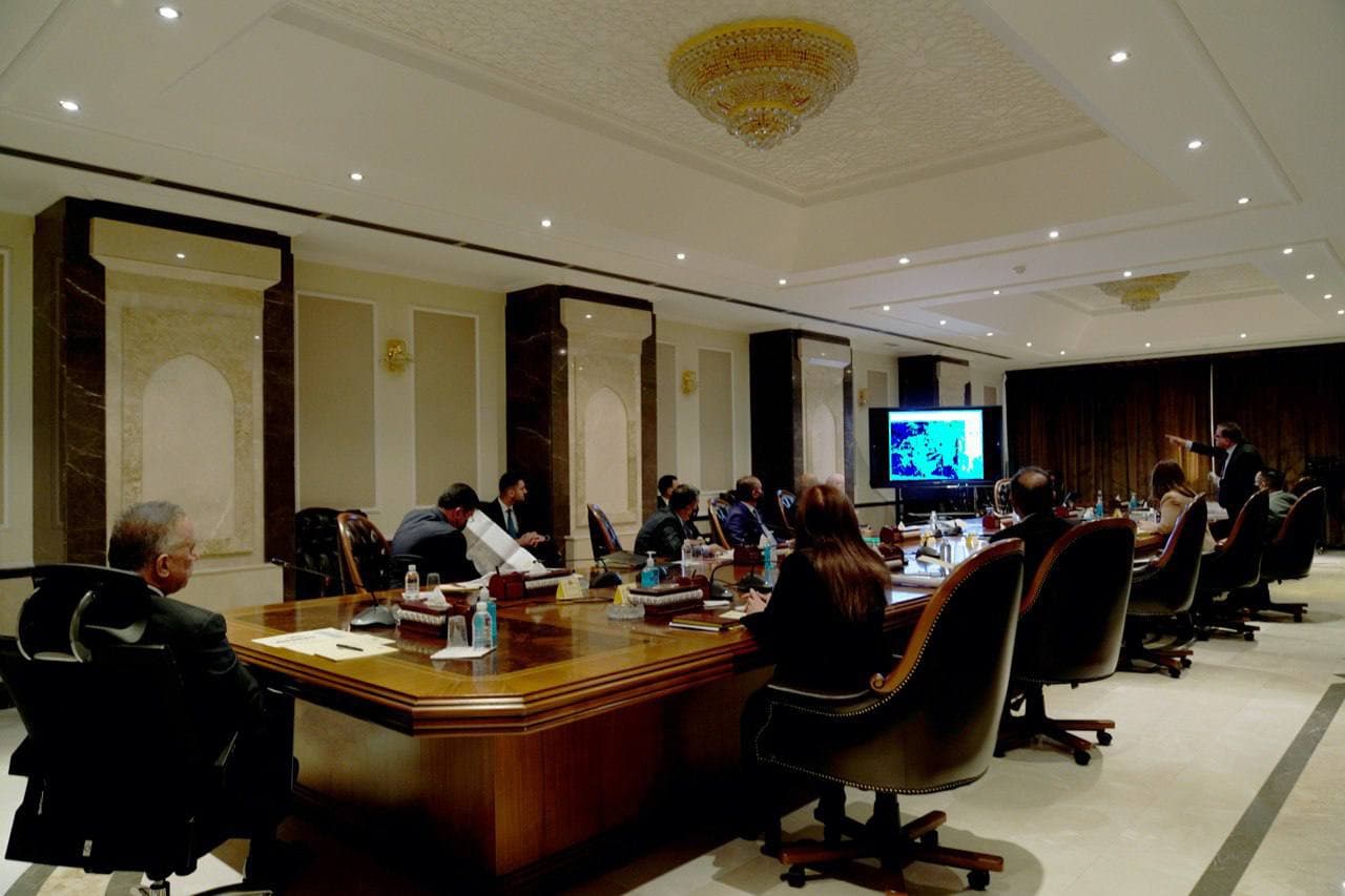 الكاظمي يؤكد ضرورة تكوين "رؤية مستقبلية" في المشاريع الاستراتيجية