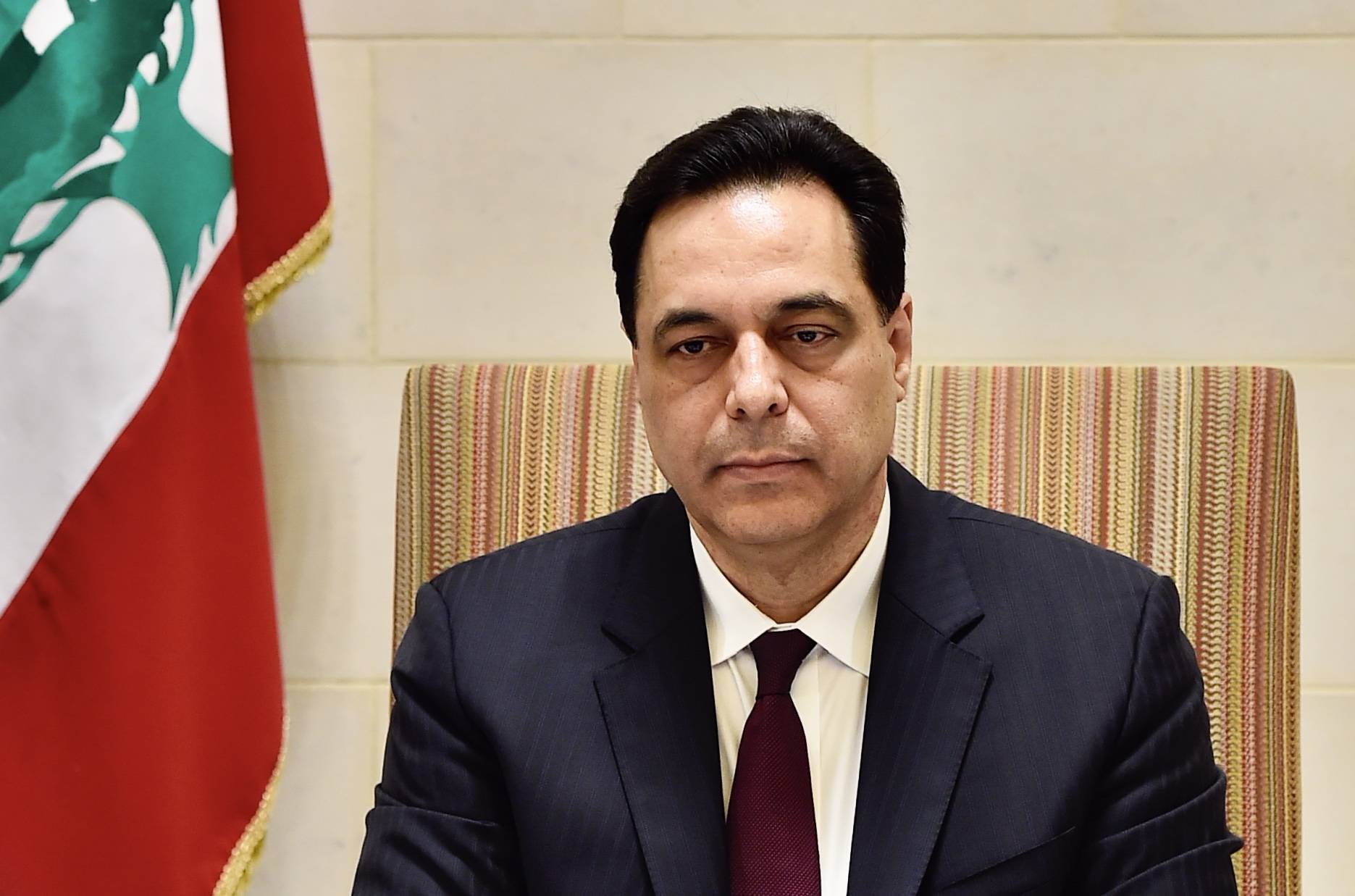 صحيفة لبنانية: الكاظمي يقطع زيارة دياب للعراق استجابة لضغوط السعودية والحريري