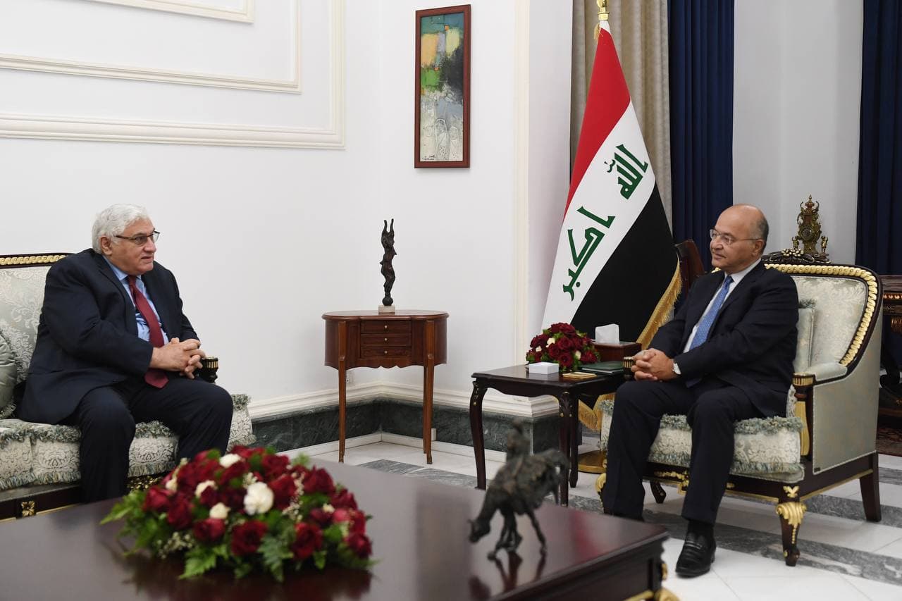 الرئيس صالح: جرائم اغتيال الناشطين والصحفيين لن تمر دون عقاب