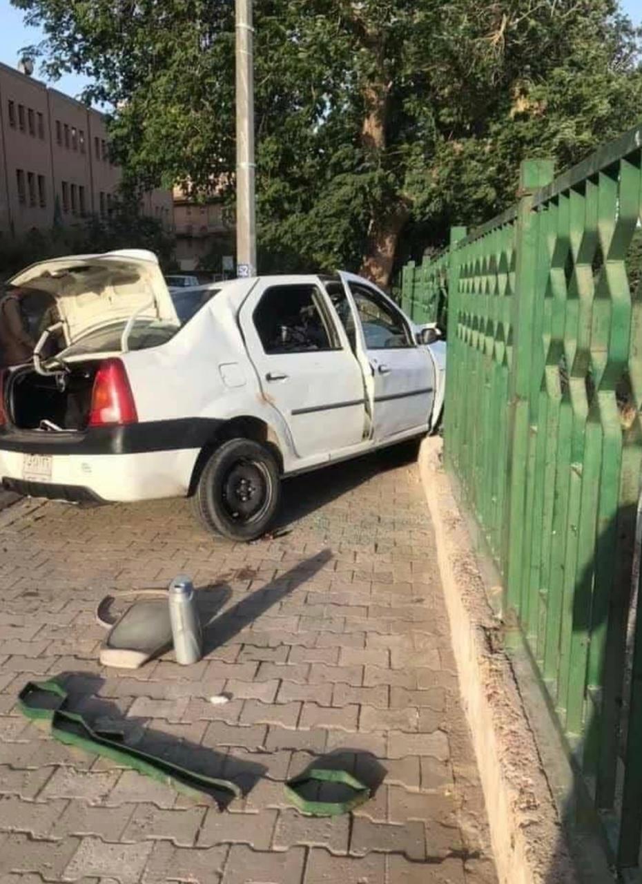 بينهم طفل.. مصرع وإصابة أربعة أفراد من أسرة واحدة بحادث سير وسط بغداد (صور)