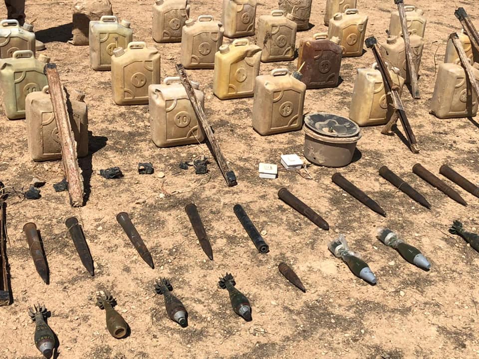 ضبط اعتدة ومتفجرات في صحراء الشامية بالانبار