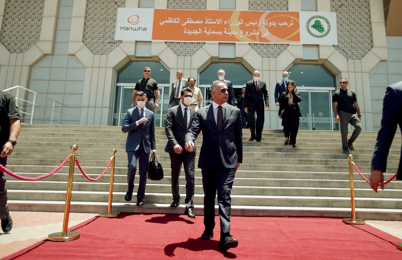 الكاظمي يصل إلى مدينة بسماية (صور)