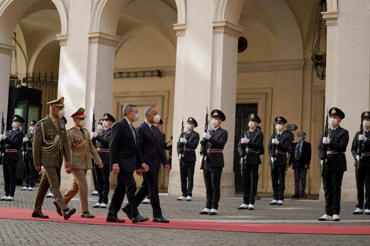 الكاظمي يعلن عن رغبة العراق بتوسعة التعاون العسكري مع إيطاليا