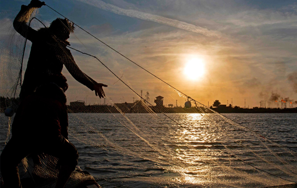 خلال 6 اشهر.. إيران والكويت اعتقلتا أكثر من 100 صياد عراقي في المياه الاقليمية