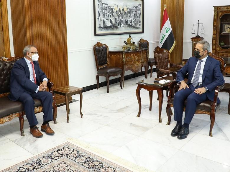 زيدان والسفير الاسباني في العراق يبحثان إمكانية تبادل الخبرات القضائية بين البلدين