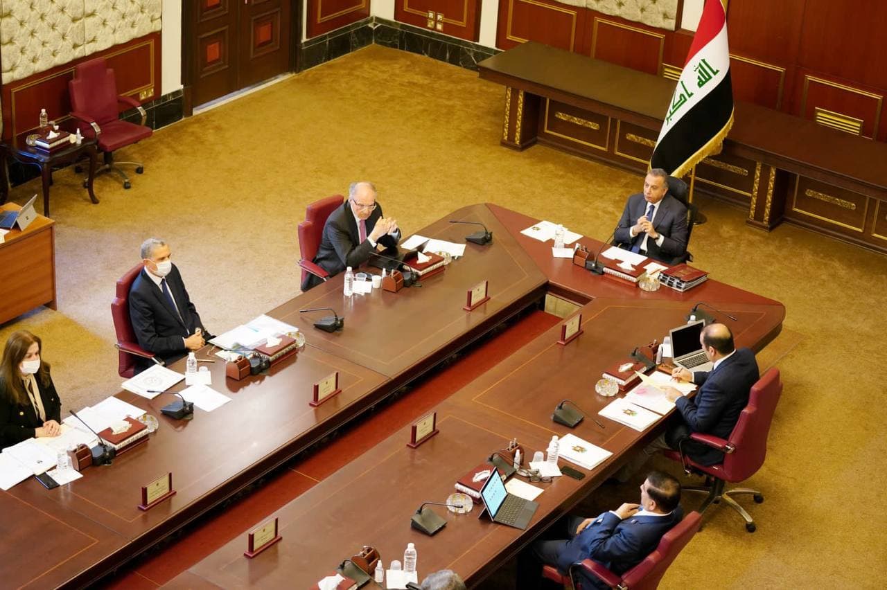 الكاظمي يعلن انطلاق عملية تجهيز السندات للأراضي التي ستوزع للمواطنين ضمن مبادرة داري السكنية