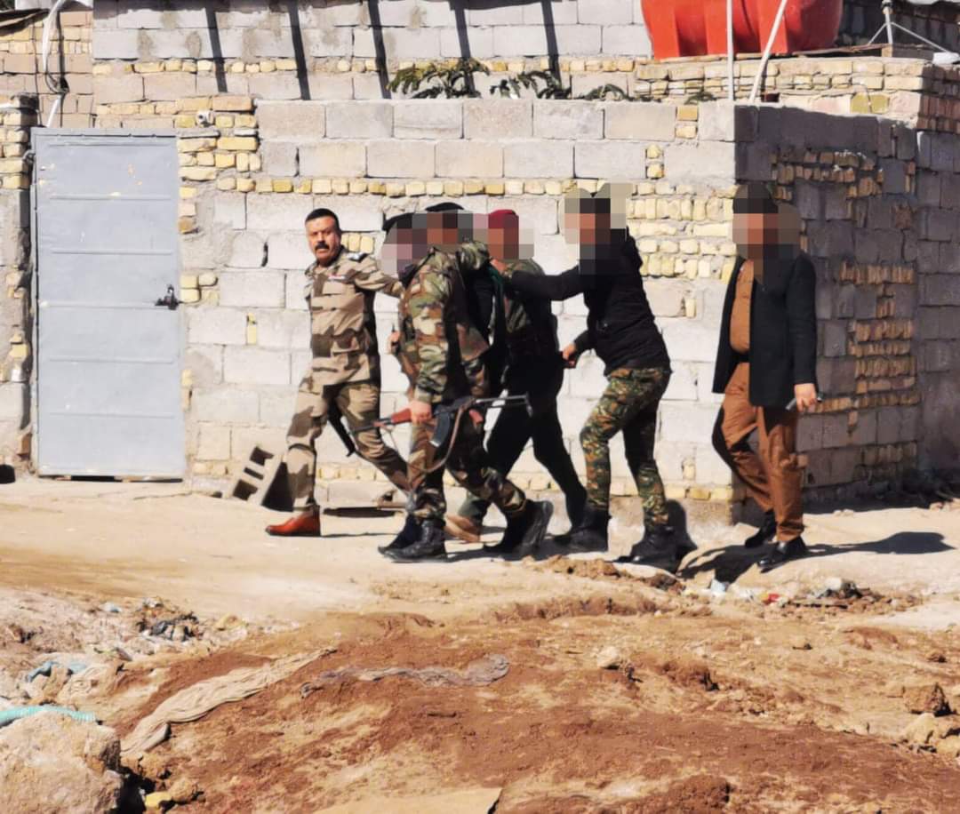 بالصور.. الإطاحة بـ"قاتل خطير" جنوبي العراق