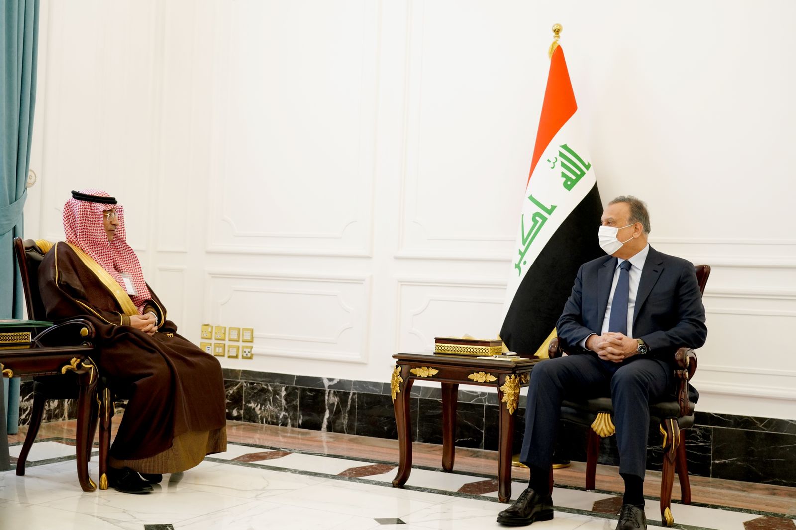 الكاظمي يؤكد على تفعيل دور العراق في منظمة التعاون الإسلامي