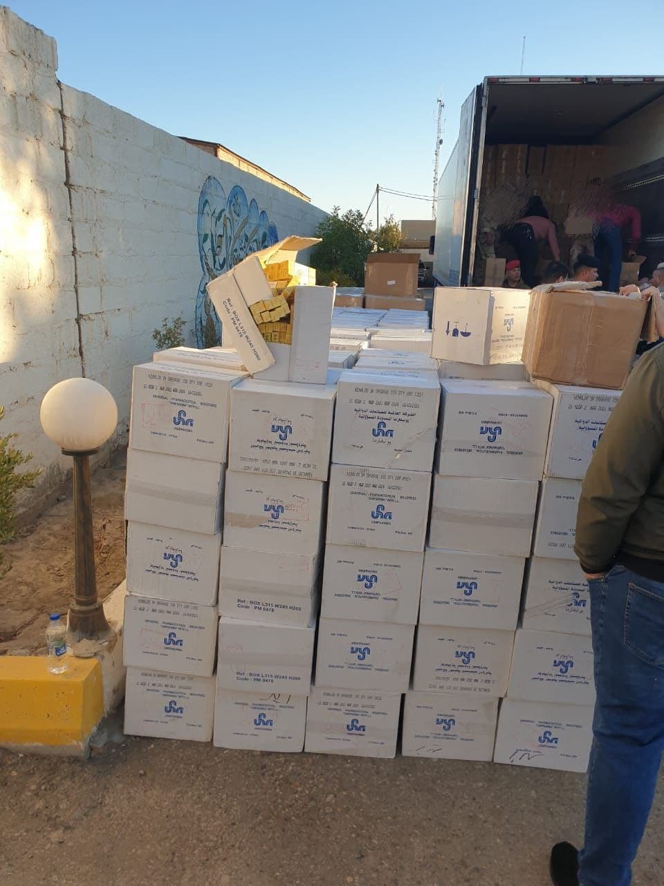 صور.. احباط عملية تهريب اكثر من 300 ألف قطعة ادوية في الانبار