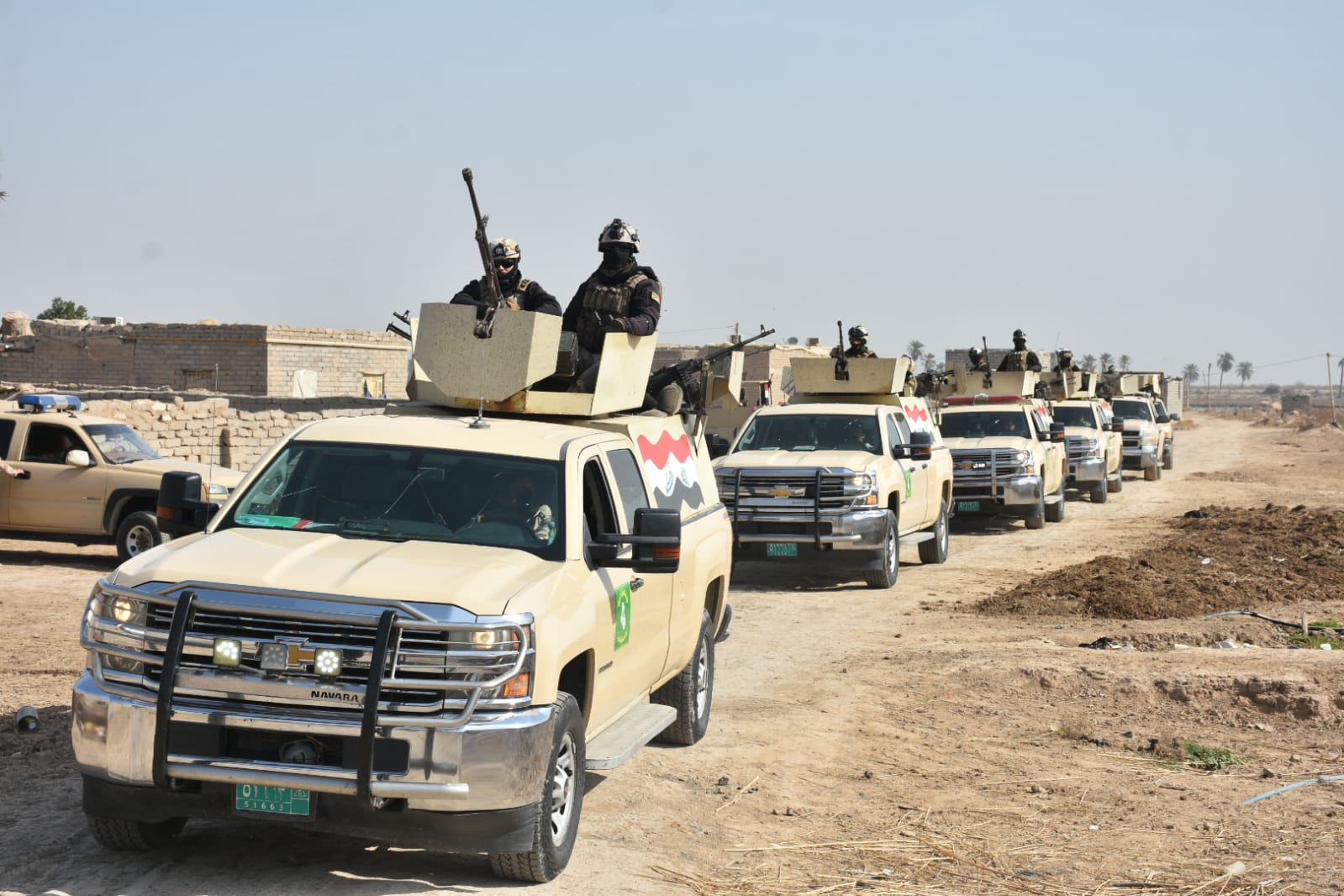 بينهم امرأة.. الإطاحة بعصابة لتجارة المخدرات في البصرة  (صور)