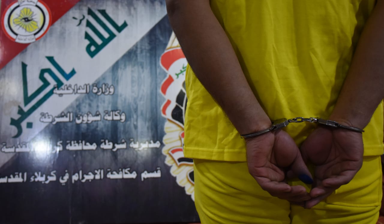 بحوزته مخدرات.. الشرطة تطيح بسارق 16 دراجة نارية في كربلاء