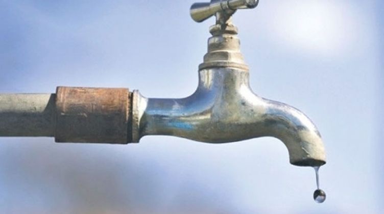 بعد عاصفة ترابية.. انقطاع المياه عن مناطق في كربلاء