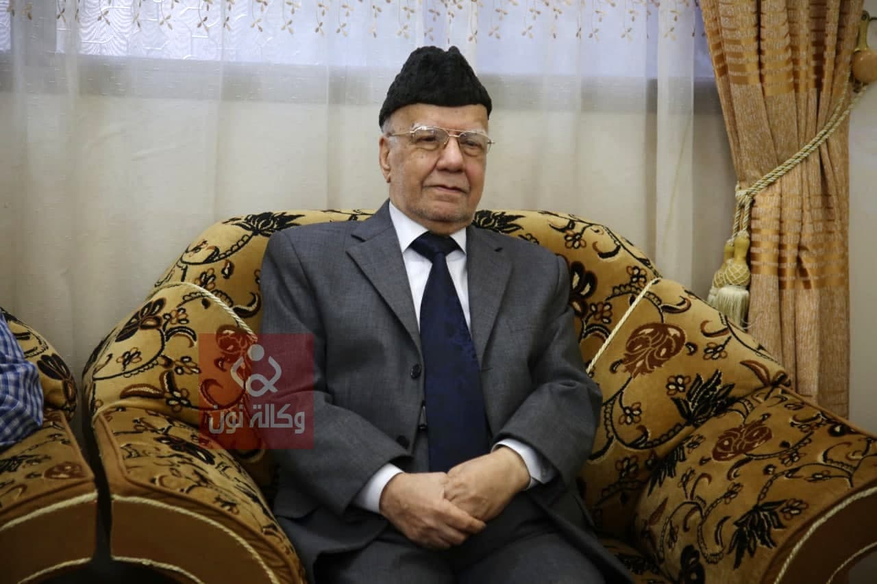 بمناسبة عيد المعلم.. وكالة نون  الخبرية تلتقي بأحد اقدم معلمي كربلاء