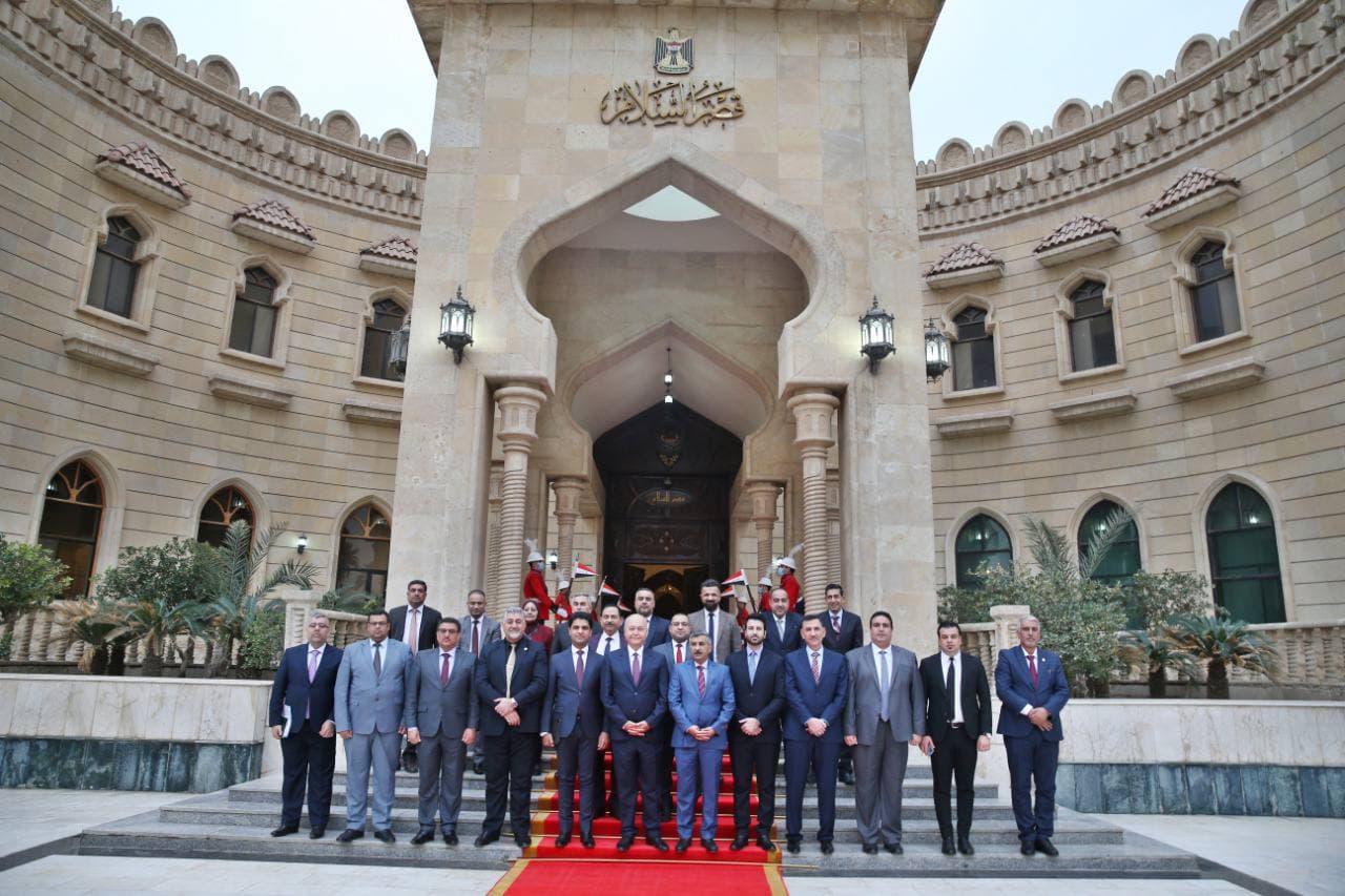 صالح يؤكد على تلبية الاستحقاقات الدستورية بتشكيل الحكومة الجديدة