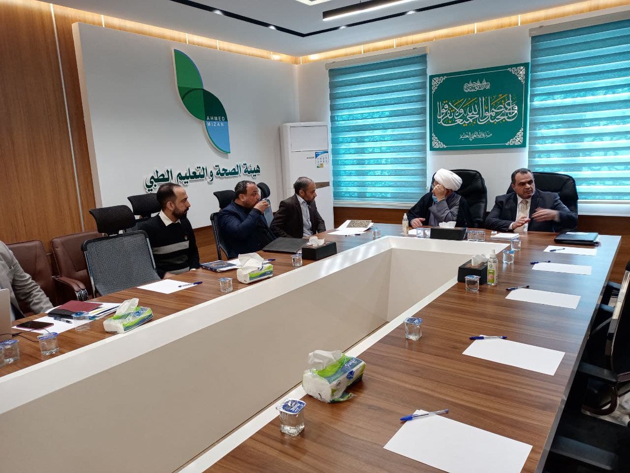 اوعز بتحمل نفقات عمليات زرع لثلاث مريضات.. ممثل المرجعية يوجه بانشاء بناية جديدة لمركز غسيل الكلى (فيديو)