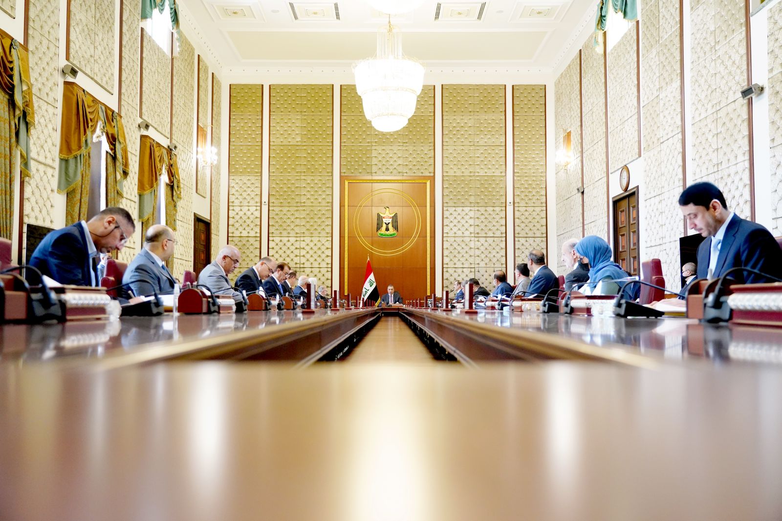 مجلس الوزراء يصوت على استراتيجية لتسديد الديون الخارجية والداخلية للسنوات 2022 - 2024