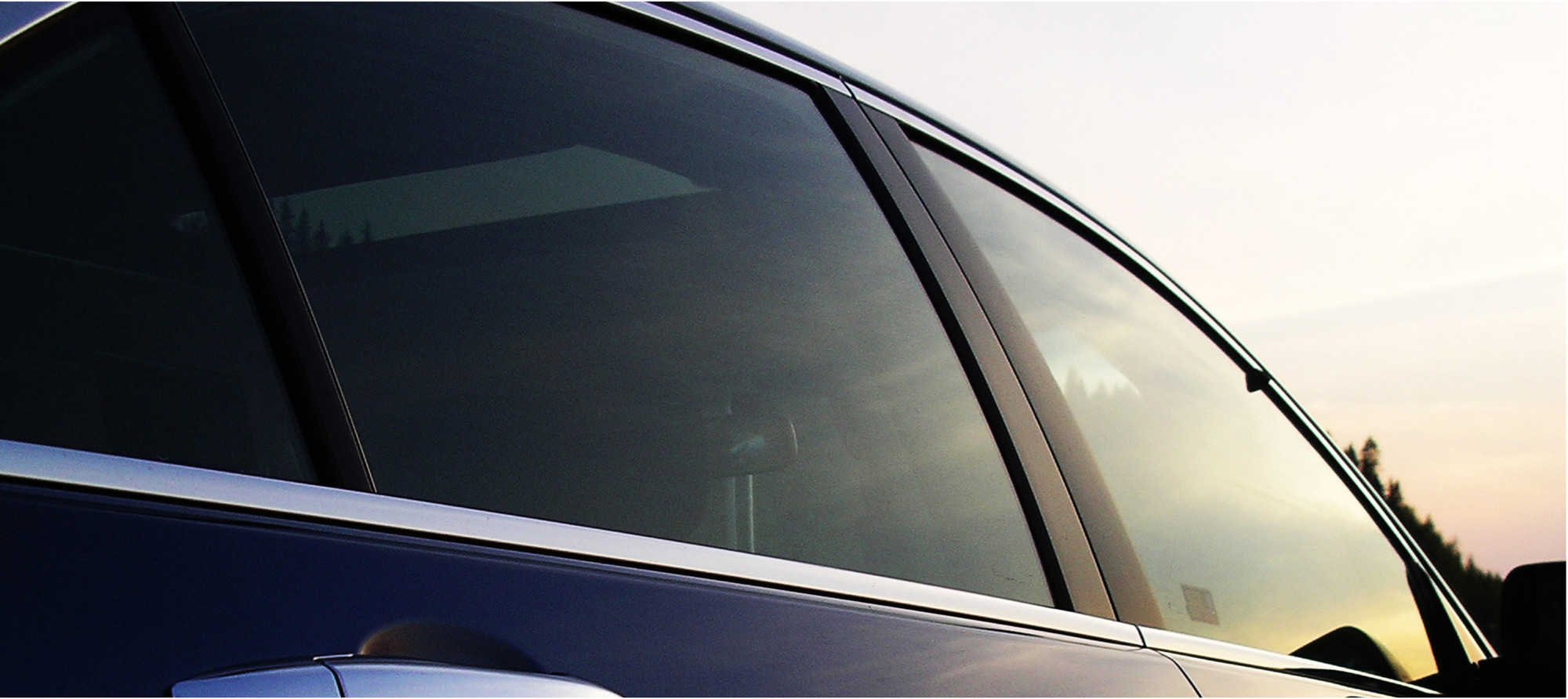 لاسباب انسانية.. المرور تعلن السماح بتظليل جزء من المركبات