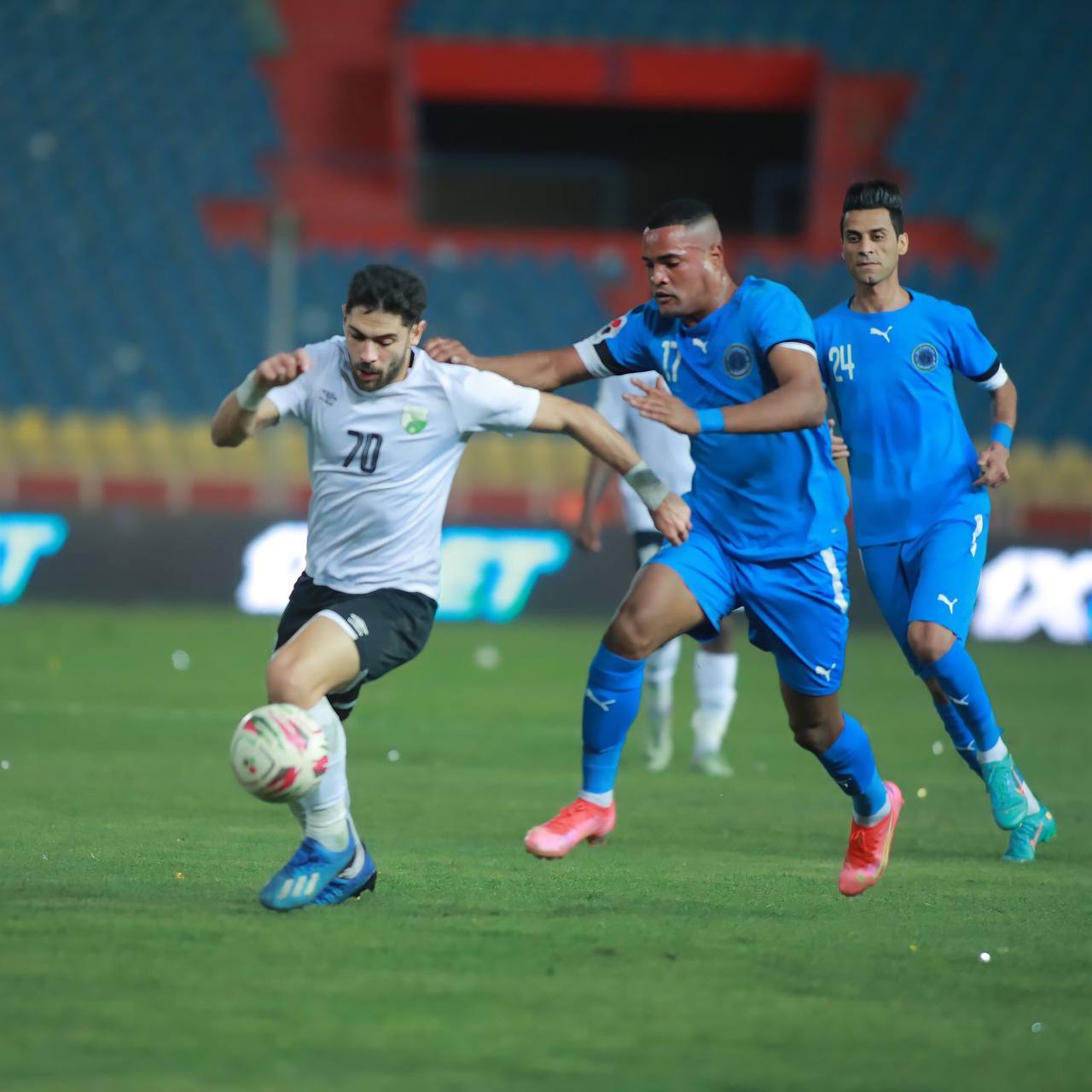 نفط الوسط يقتنص ثلاث نقاط مهمة من مضيفه الطلبة