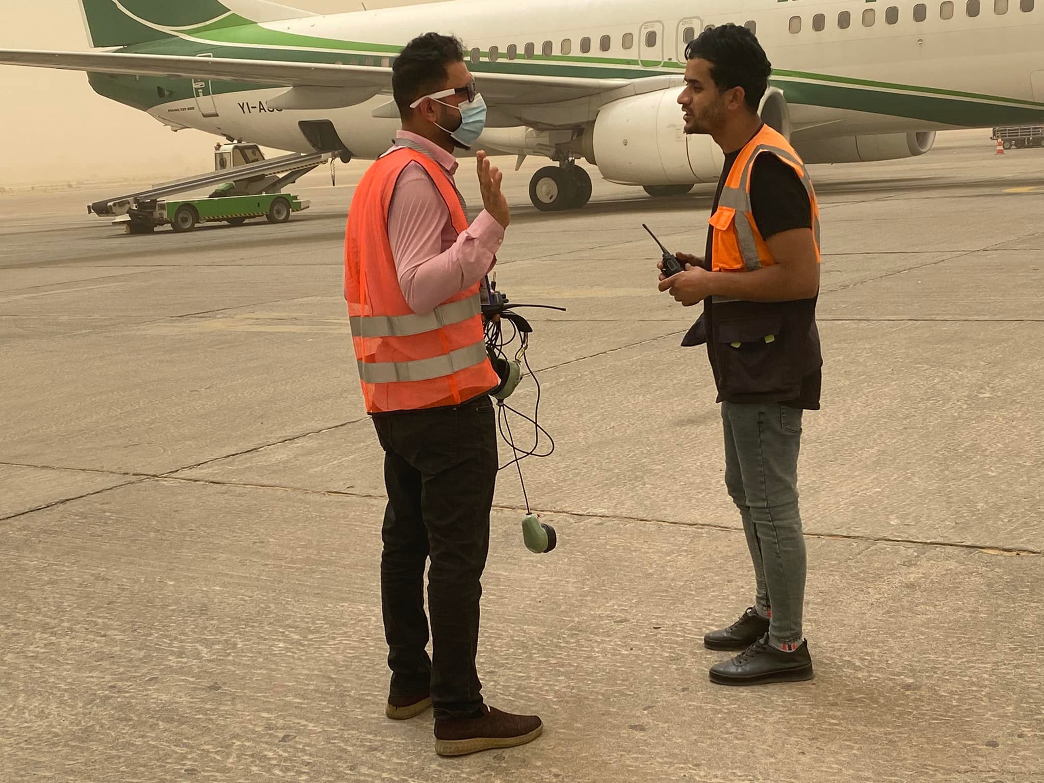 مطارات عراقية توقف رحلاتها الجوية بسبب العاصفة الترابية