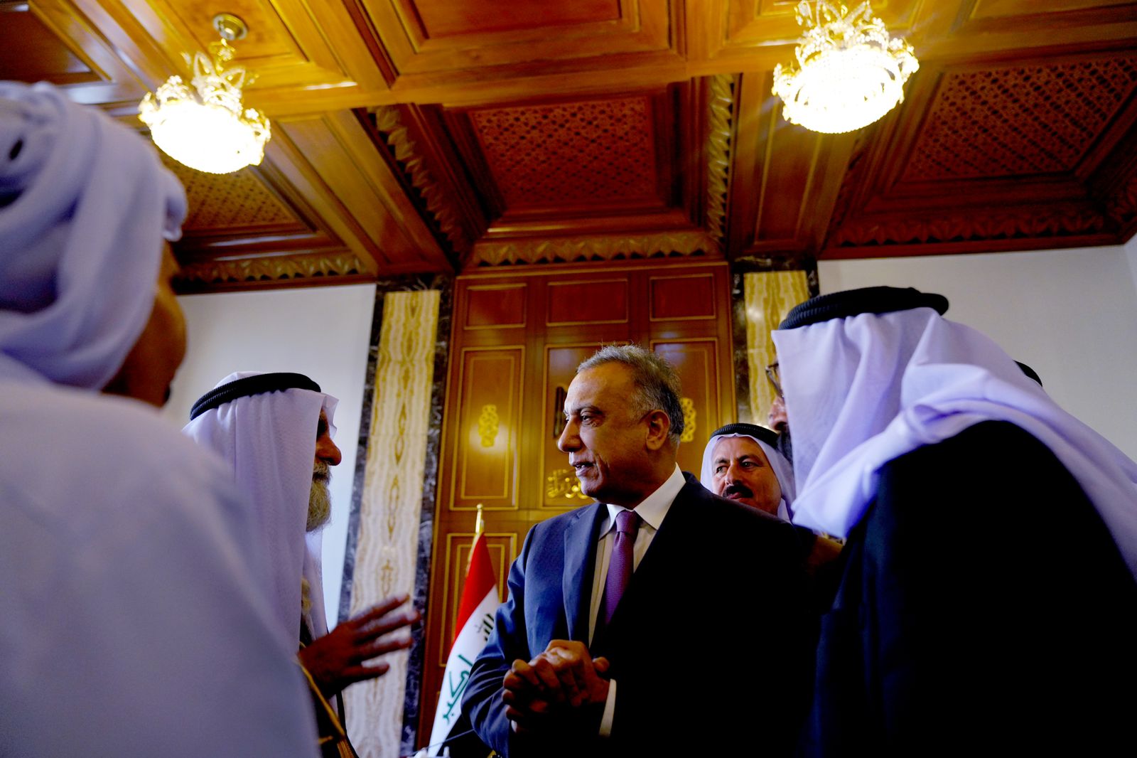 الكاظمي يلتقي وفداً من أهالي سنجار ويوجه بالإسراع في إجراءات تأسيس صندوق إعمار القضاء