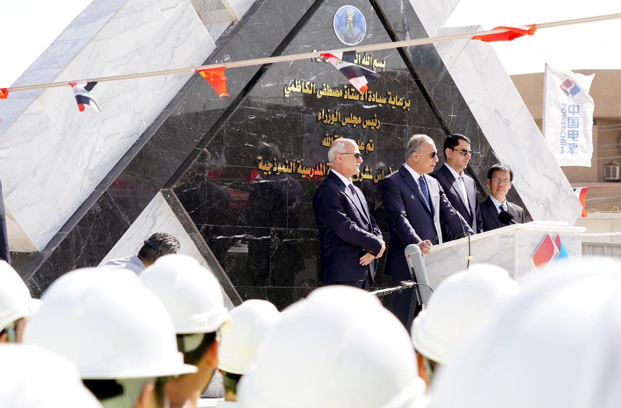 الكاظمي: مشروع بناء ألف مدرسة نموذجية سيشمل جميع المحافظات (فيديو)