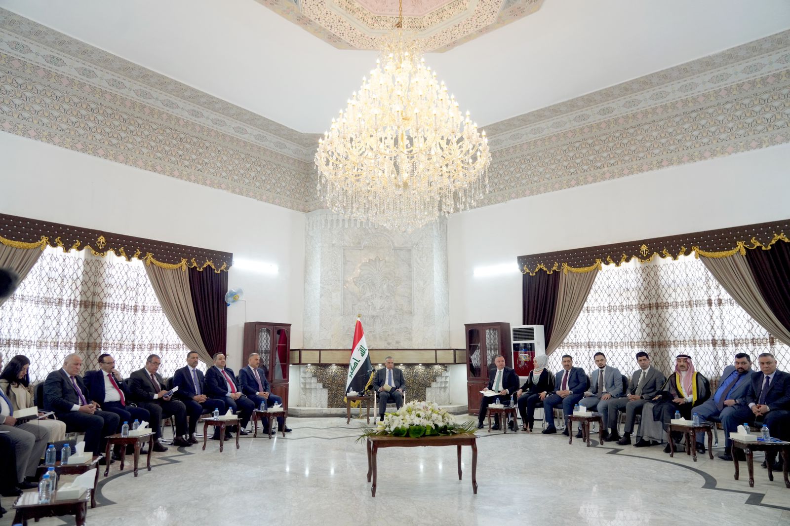 الكاظمي: ماضون بقوة وعلى القوى السياسية تحمل مسؤولياتها (فيديو)