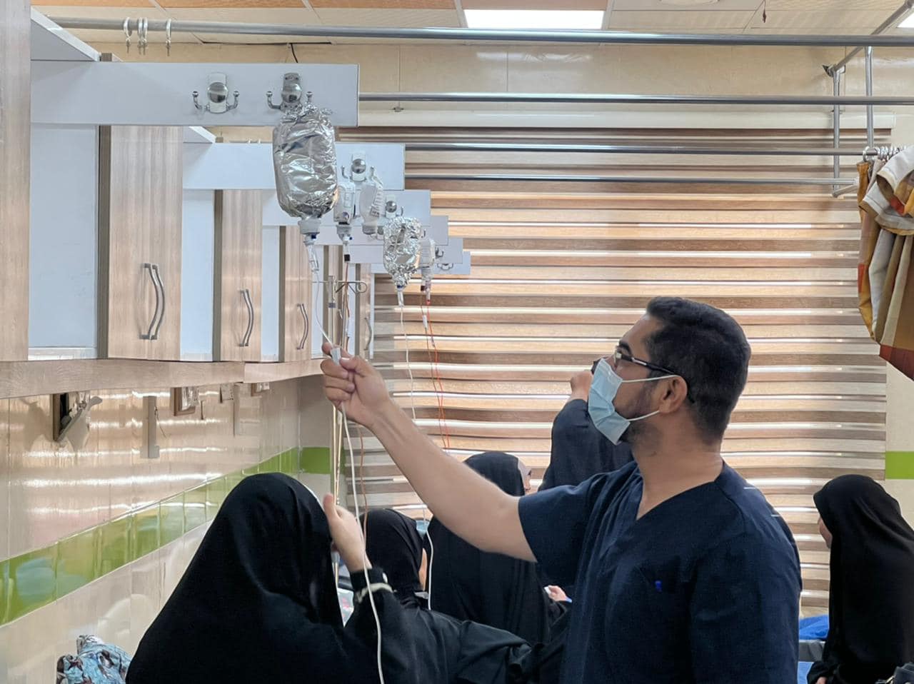 مع استمرار ارتفاعها في كربلاء.. اصابات كورونا تواصل الارتفاع في العراق