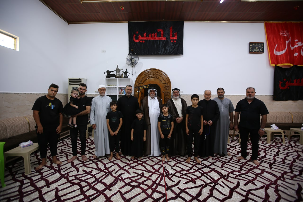خمسون بيتا يخدم افراده فيه.. عشيرة بصرية تحيي شعائر الحسين منذ (112) سنة (صور)
