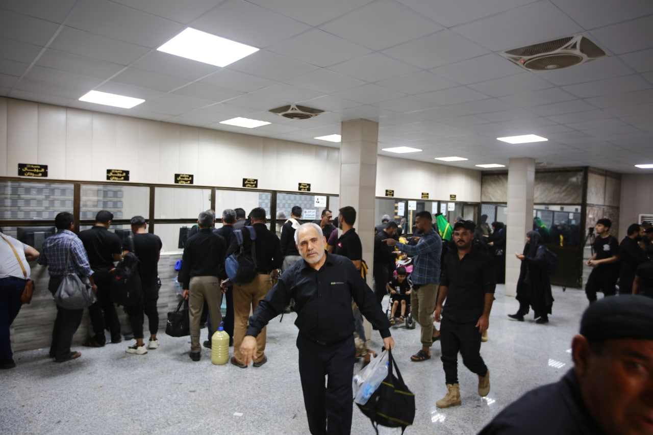 وزیر الداخلية الايراني يزور العراق لحل مشاکل زوار الاربعین