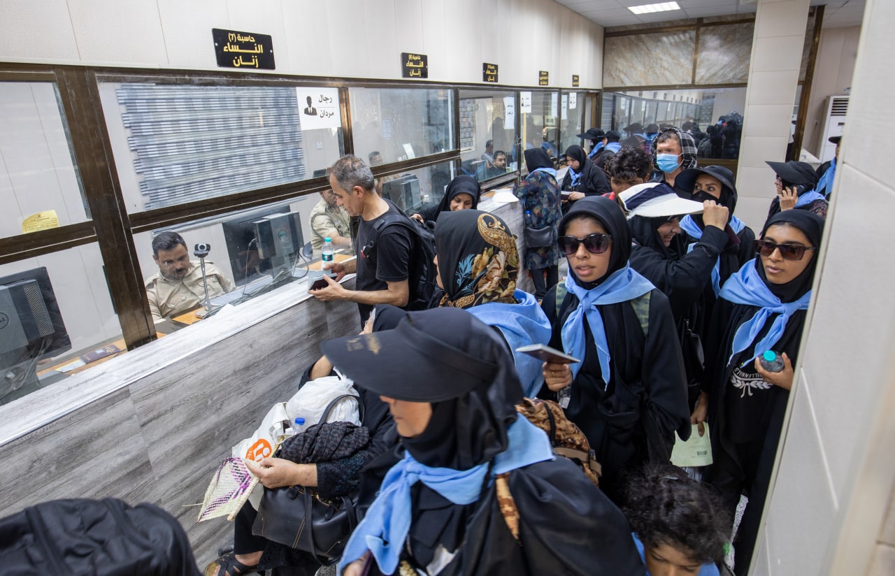 إيران تعلن عدد زوارها الداخلين الى العراق