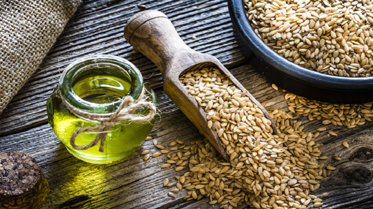 اكتشاف فائدة هامة لبذور الكتان هي خفضها للكوليسترول !