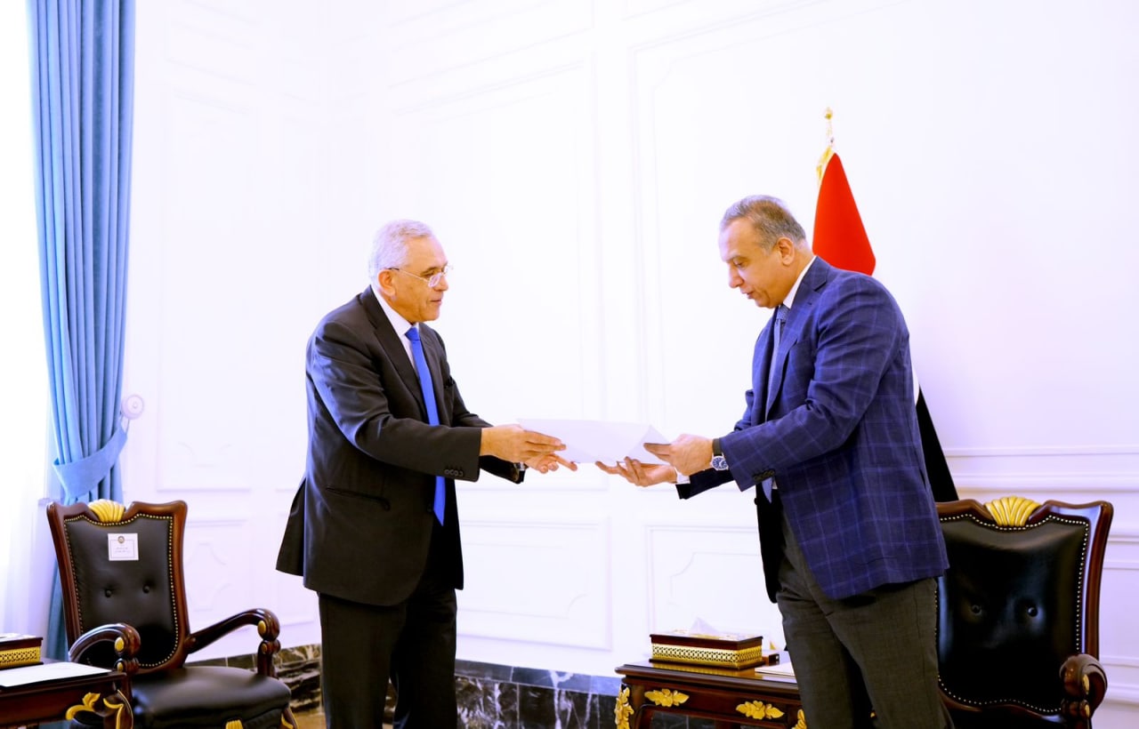 الجزائر تسلم صالح والكاظمي دعوتين لحضور القمة العربية المقبلة