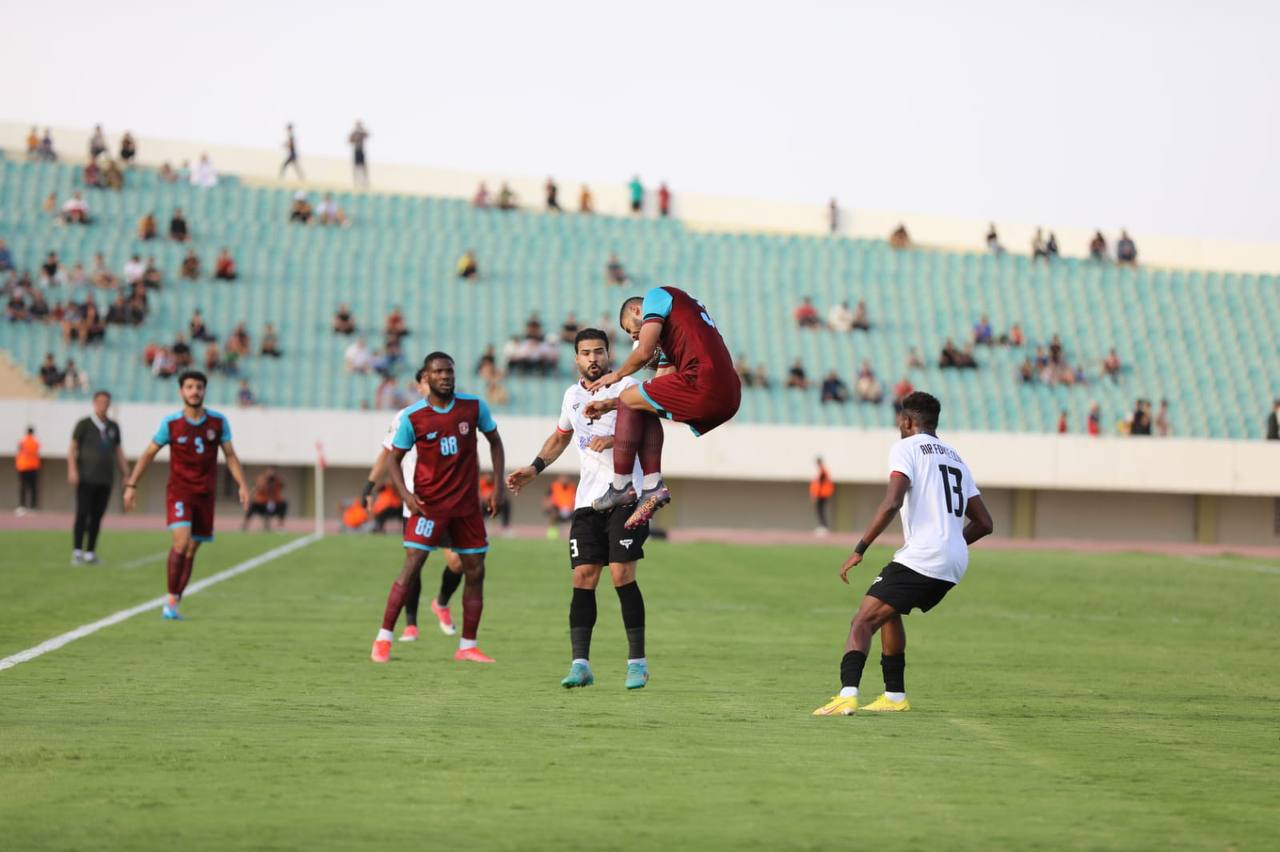 القوة الجوية يتصدر الدوري بفوز كبير على نفط ميسان