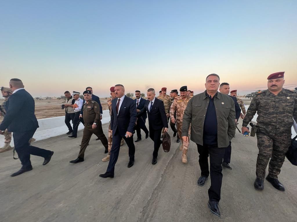 برئاسة الشمري.. وفد أمنى رفيع يصل ديالى (صور)